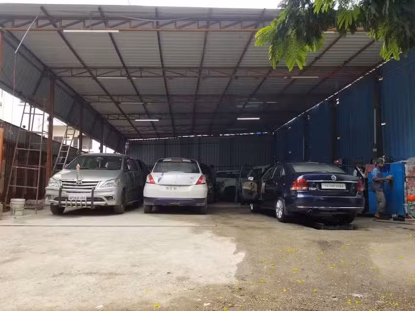 A1 javed Motors car denting and painting shop