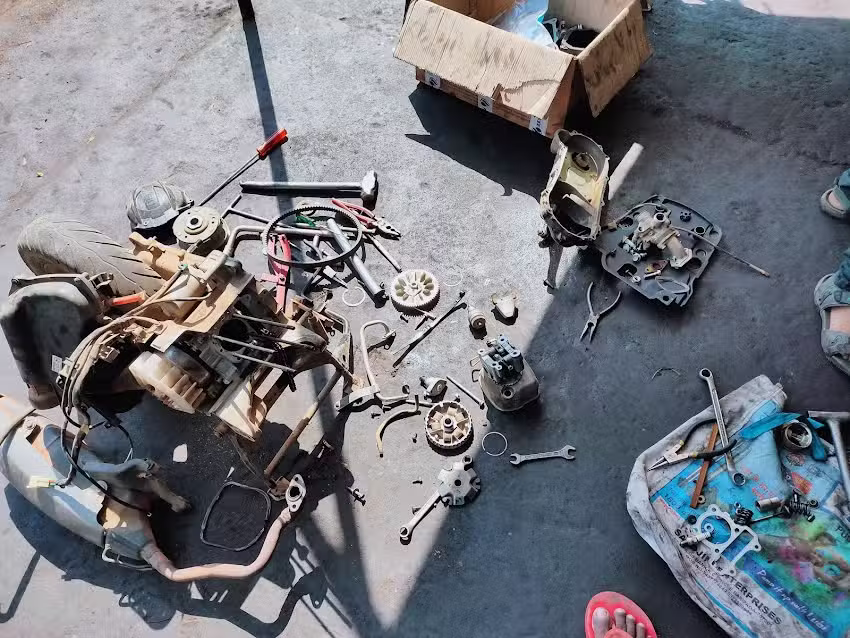 Ajay Auto Workshop, Bikes and machines