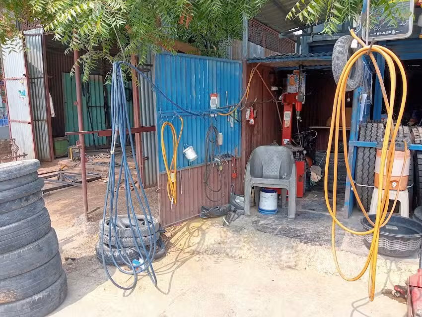 AJAY TYRE WORKS