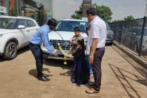 Anika – Hyundai service