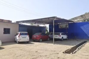 Auras automobiles multi car workshop