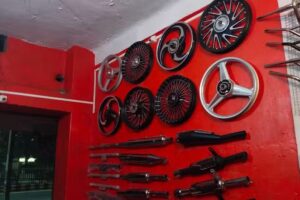 Bullet garage (bulleteer custom&rdquo;s)