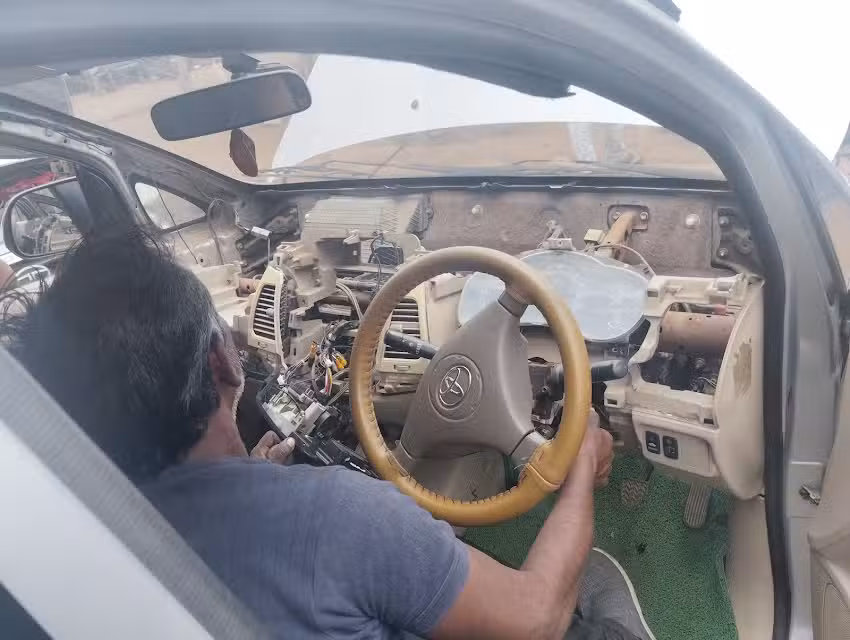 Car mechanic & repair