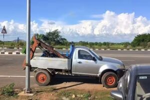 Car mechanical works