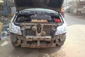 Car repairing and service (Jayanta Karmakar/bubai)