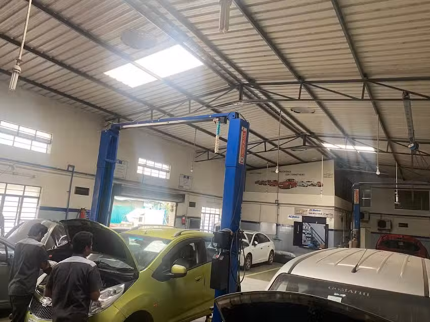 Car Service & Insurance Shop In Kochi