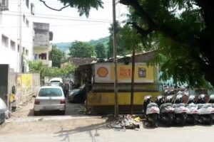 Chinni Car Mechanic Shed