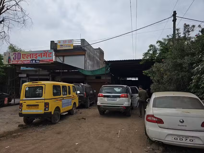 ~Club-HP~ Car Garage (Pradeep bhai)