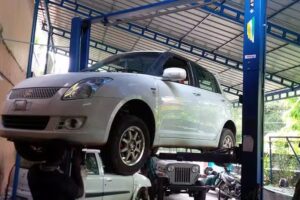 Davy&rsquo;s Auto Garage