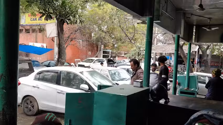 Flora and sons Motor Market Sector 38 Chandigarh