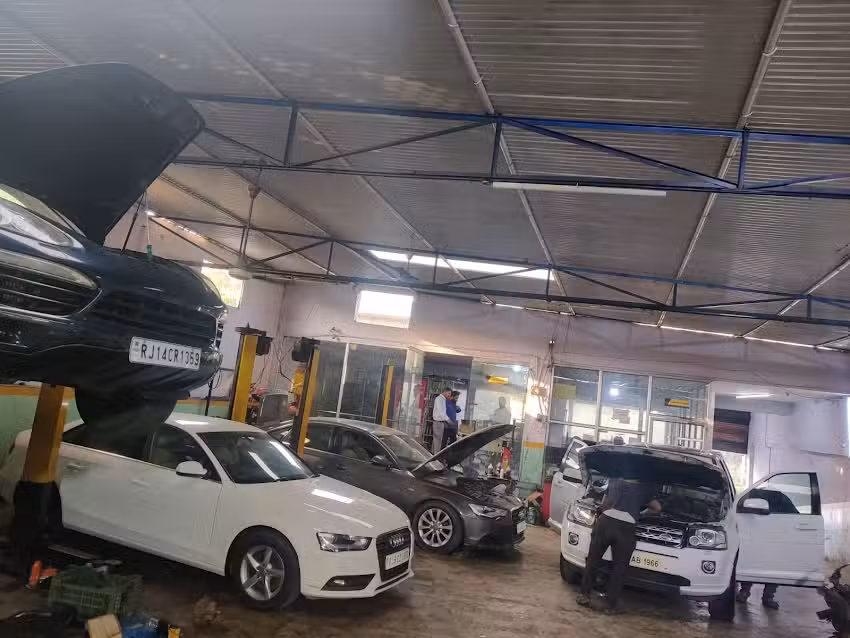 GaadiMech &ndash; Ajmer Road | Car Repair | Auto Detailing | AC Repair & Mechanic Service in Jaipur