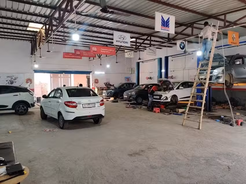 GoMechanic &ndash; Insta Car Care Rohini