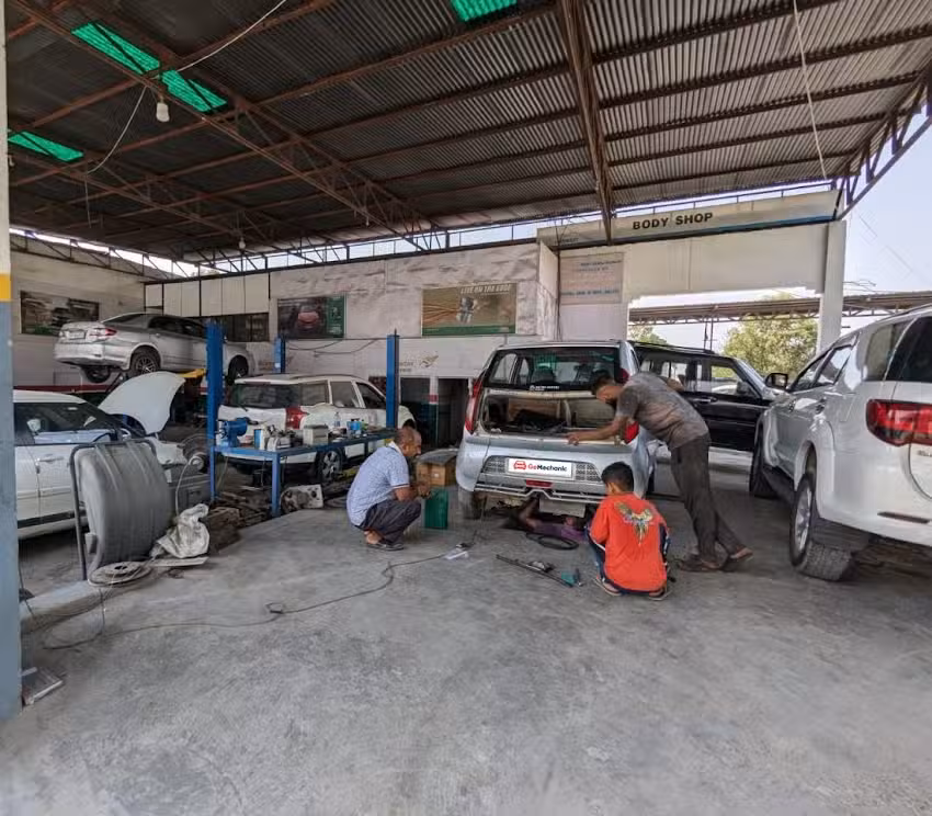 GoMechanic Luxe &ndash; Car Service In Solapur