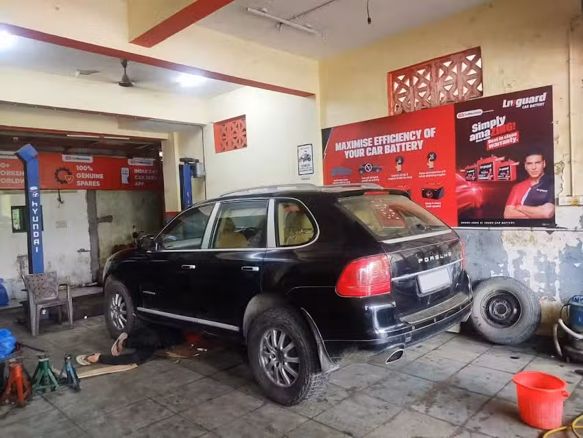 GoMechanic Luxe &ndash; Multibrand Car Service Center