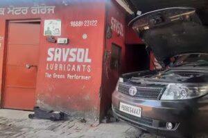 Guru Nanak Motor Garage.