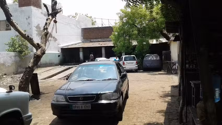 Hind Motor Works Pollution Checking Centre And Cars Repairing