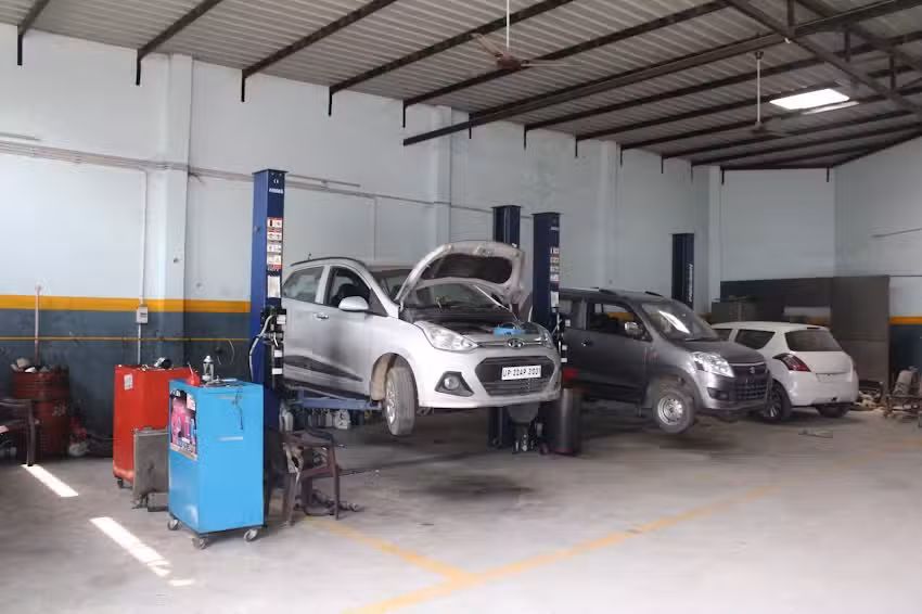 INAYA CAR CARE CENTER &ndash; CAR REPAIRING SERVICE IN BARIELY / BEST CAR WORKSHOP IN BARIELY