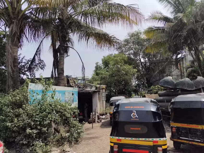 Jay Mhalahr Auto riksha Garage talegon Dabhade