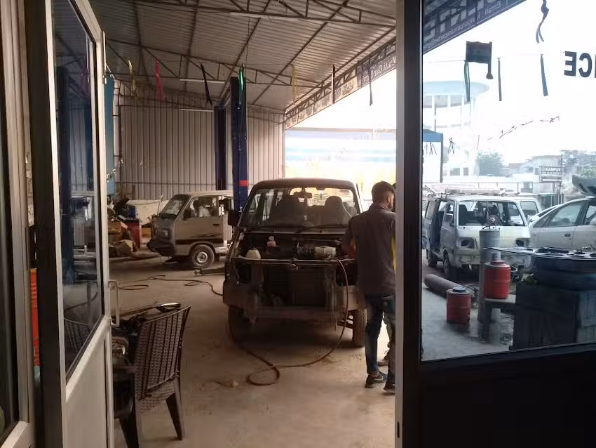 KANPUR CAR CARE CENTER, BARRA-2
