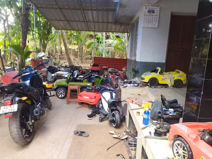 Kids Toy Car Service