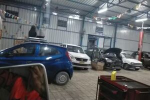 KM CARS -Best Car Service & Bodyshop ( Multi brand )