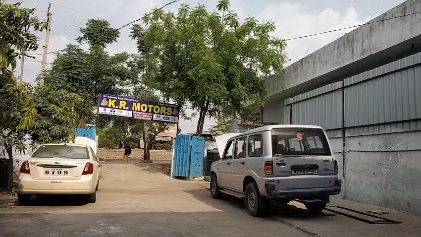 KR MOTORS