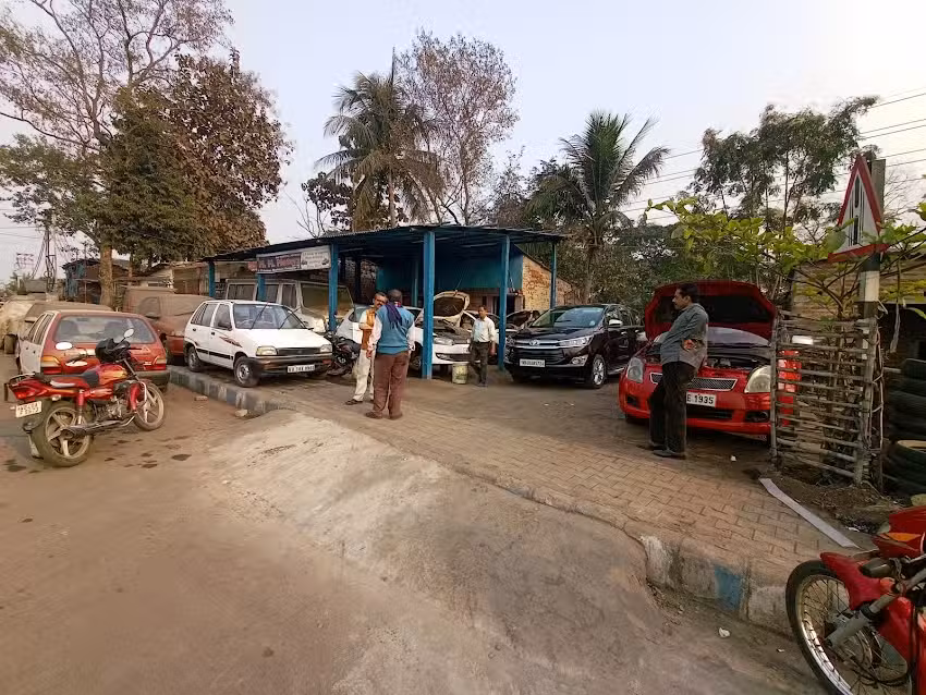 M M Motors