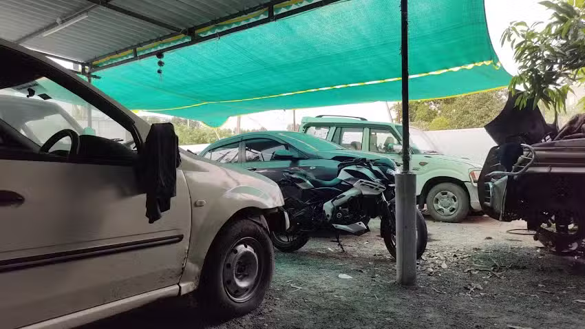 Maahir car garage