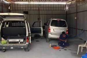 Mahalakshmi car service center