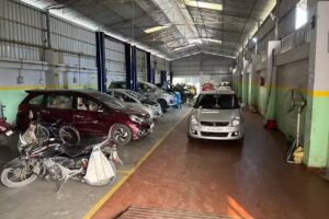 Mahindra first choice car (Akash Automobiles)