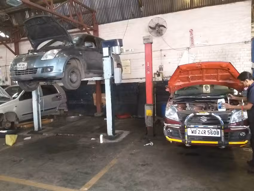 MAHINDRA North Point Motors