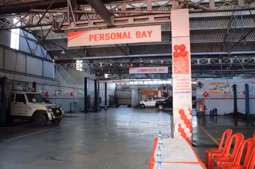 Mahindra Raunaq Automobiles