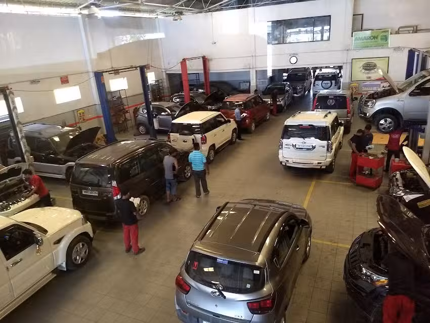 Mahindra Royal Motors Service Centre/Workshop