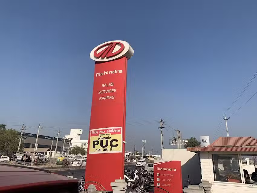 Mahindra sales and service centre