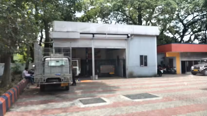 Mahindra Service Centre