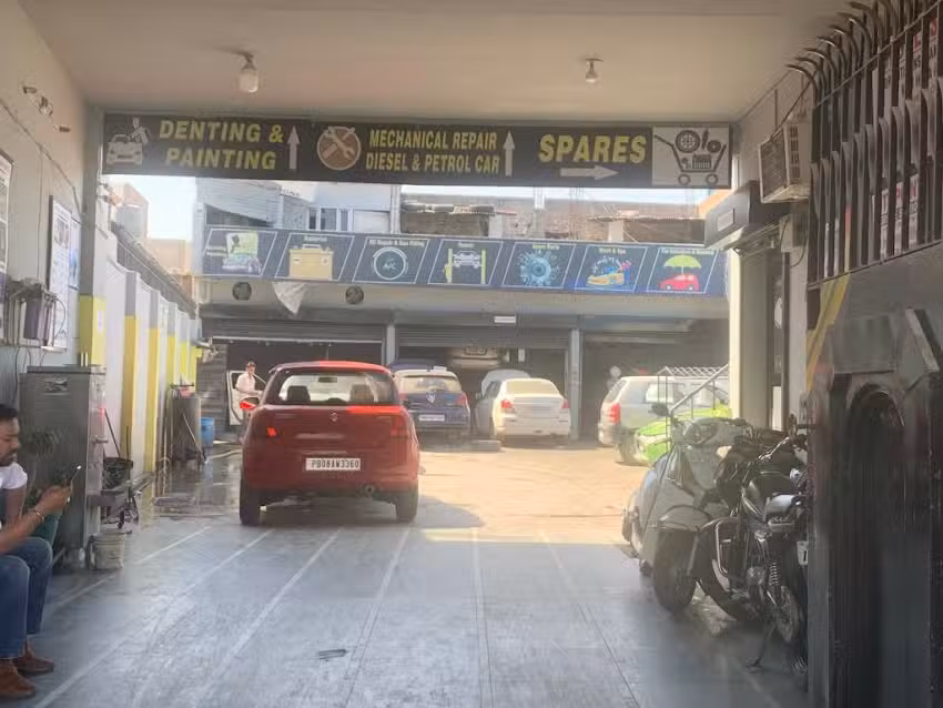 Maruti Suzuki Authorised Service (City Point Service Station)