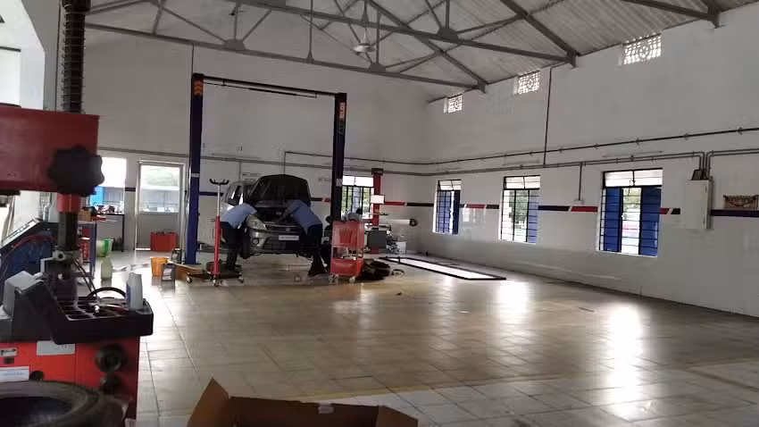 Maruti Suzuki Service (Aadhi Cars)