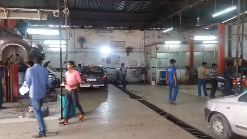 Maruti Suzuki Service (Alankar Automobiles)