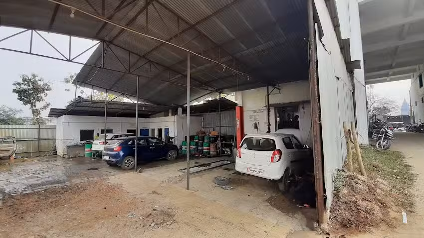 Maruti Suzuki Service (Anand Motor)