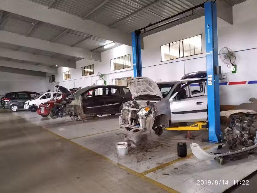 Maruti Suzuki Service (K.D Motors)