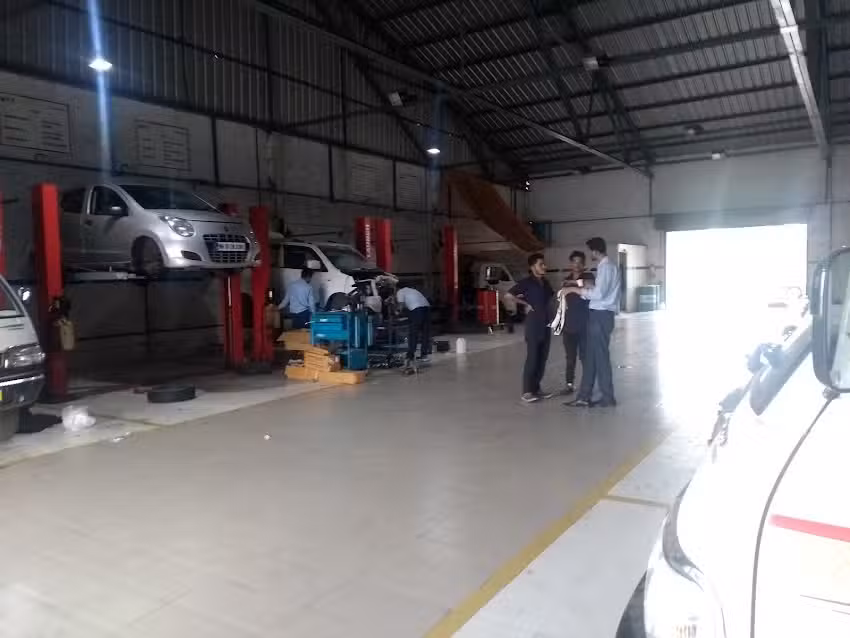 Maruti Suzuki Service (Shaan Cars)
