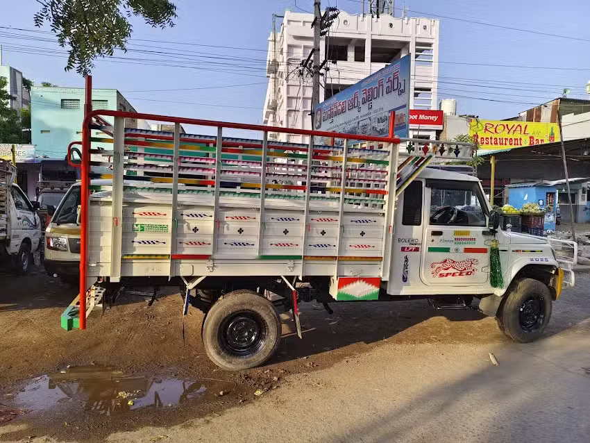 Masthan Vali welding