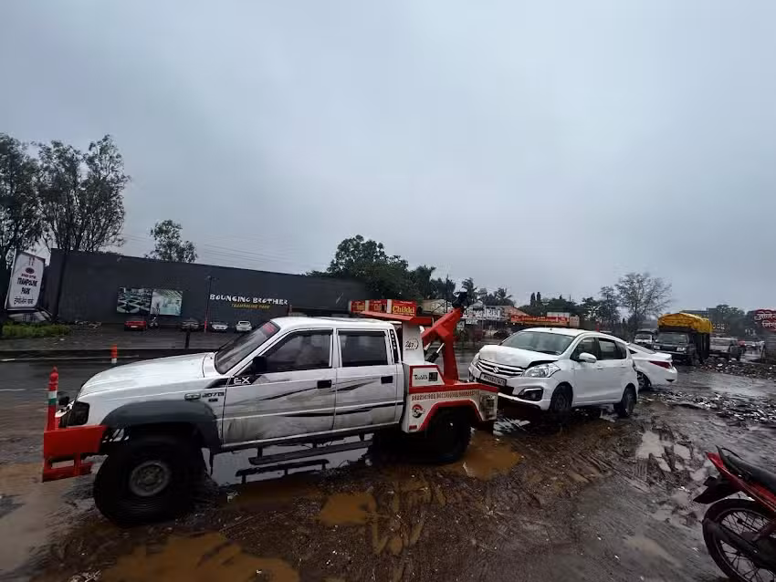 Mayur Towing Services and Garage