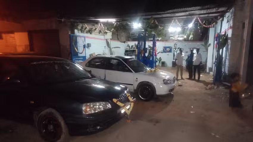 Mohan Auto Garrage, Cars Service Point