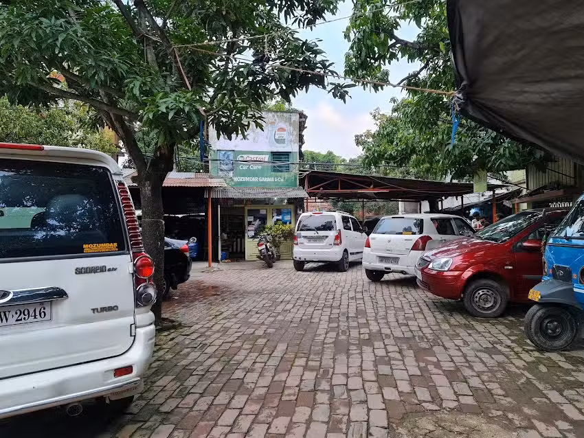 Mozumdar Garage & Co. (Used Car Dealer In Hooghly)