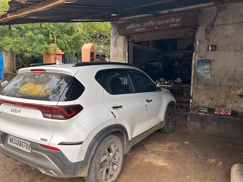 Namita automobile the best car body shop 2nd garage on this road