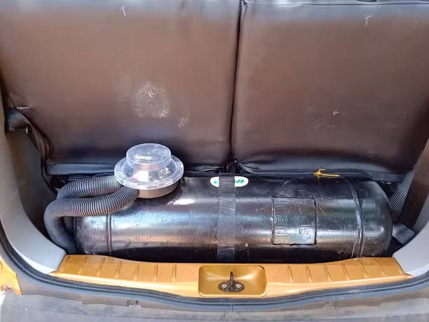 Natural Gas Cars(LPG Fitting & Service)