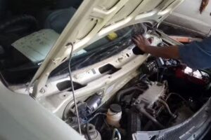 Neeli chat automobile repair works