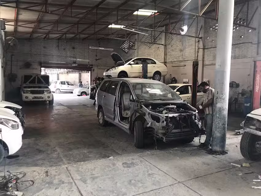 New Raghav Motors (Multibrand Car Workshop)