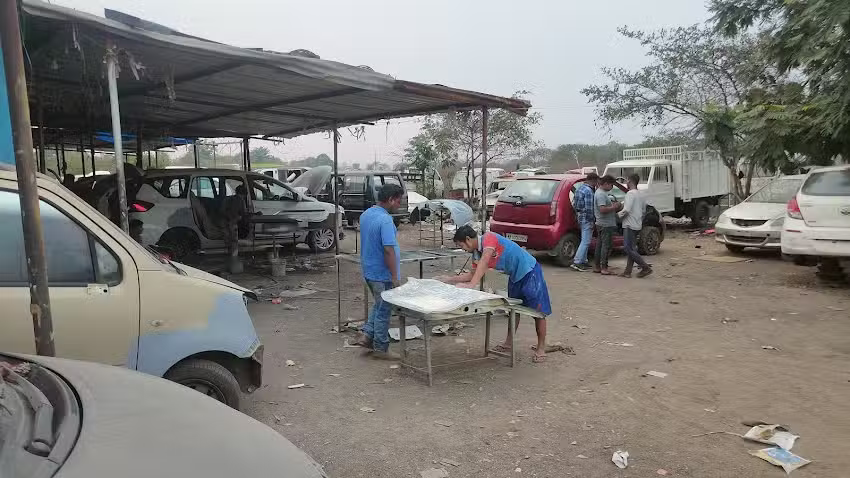 ODISHA MOTORS(CAR REPAIRING WORKSHOP)